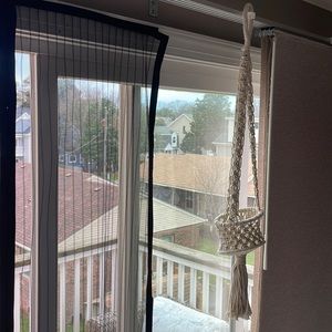 Hanging plant holder